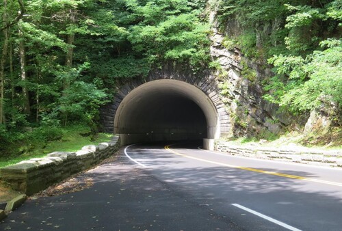 F4Chimneys Tunnel.jpg